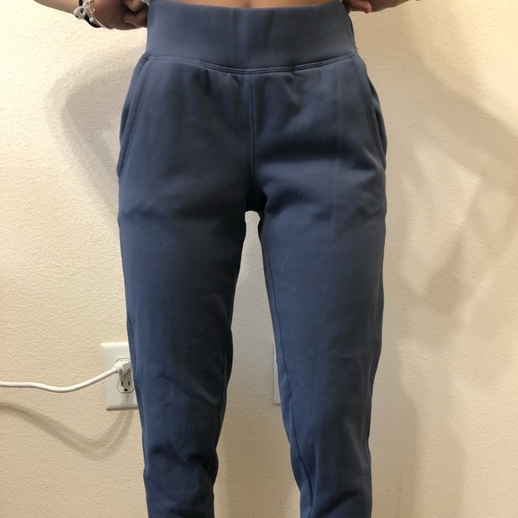 Champion Joggers - Picture 1 of 2